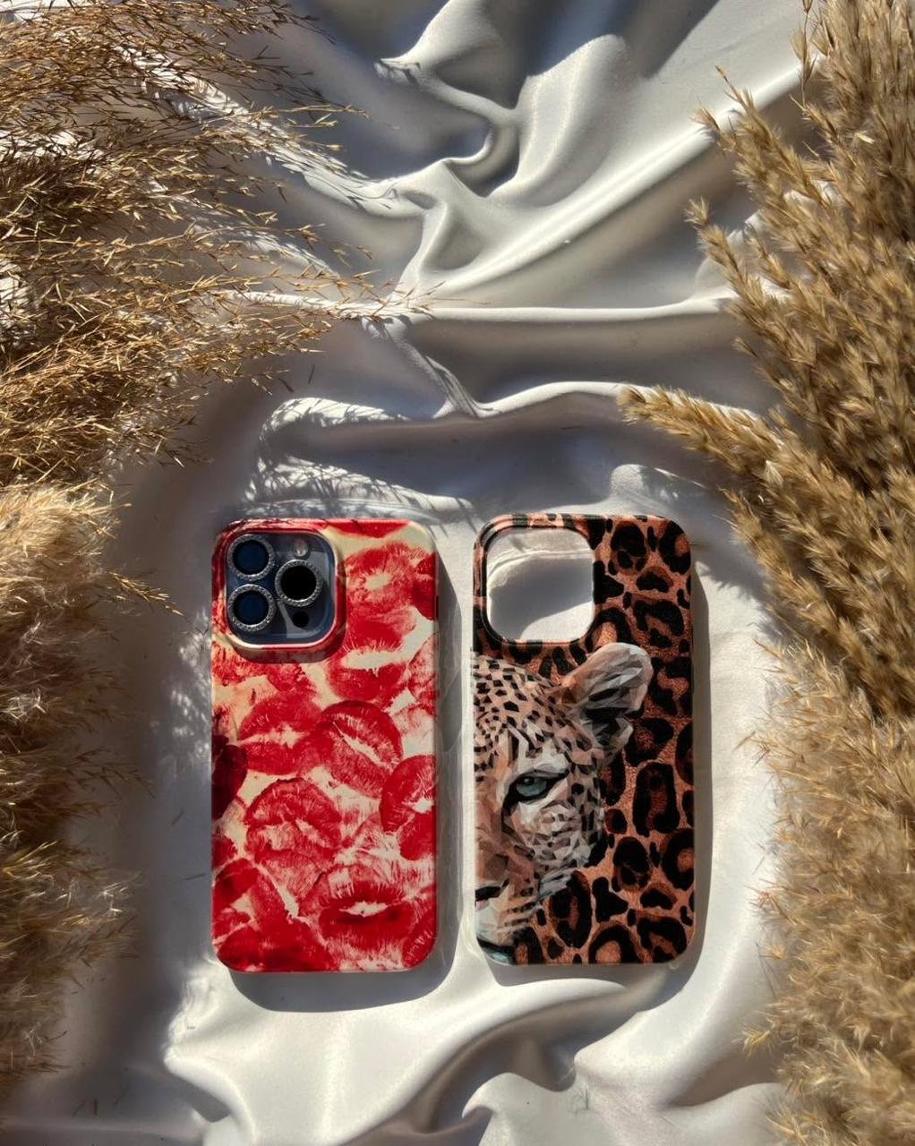 LIPSTICK KISS AND LEOPADS STYLE TRANSPARENT PHONE CASE